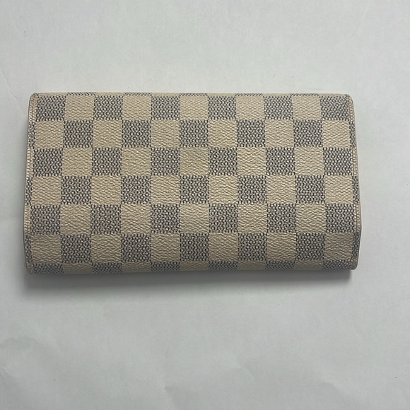 Authentic Louis Vuitton International Wallet Damier Azur - Picture 3 of 9